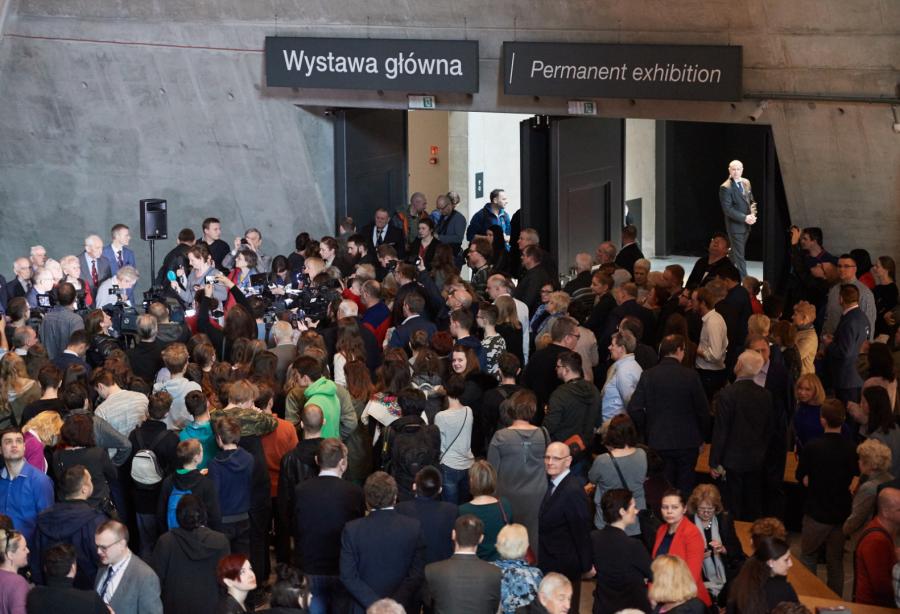 MUZEUM II WOJNY ŚWIATOWEJ W GDAŃSKU