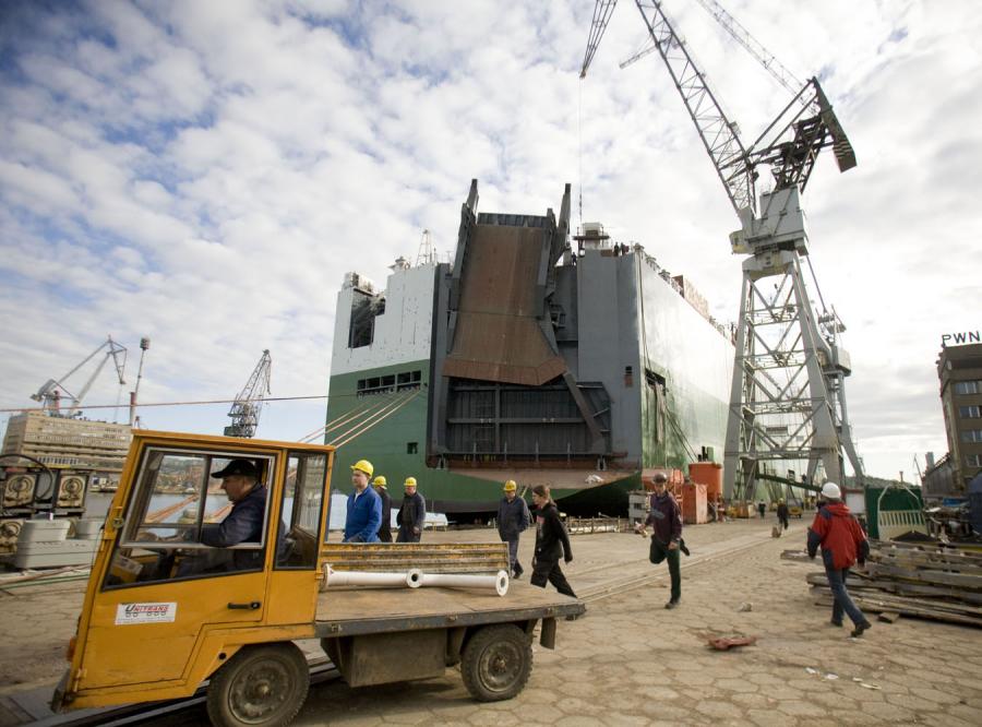 W 2003 roku Stocznia zajęła pierwsze w Europie i piętnaste w świecie miejsce w kategorii wielkości produkcji (wyrażonej w CGT - compensated gross tonnage)