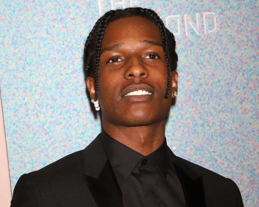 Asap rocky в платке как бабка