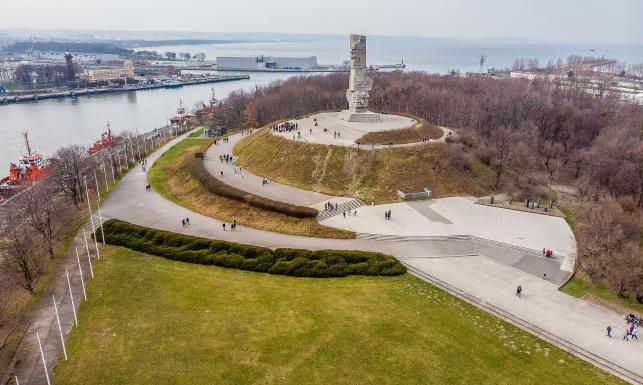 Na Westerplatte, w okolicy Wartowni nr 5, odkryto kolejne ludzkie szczątki