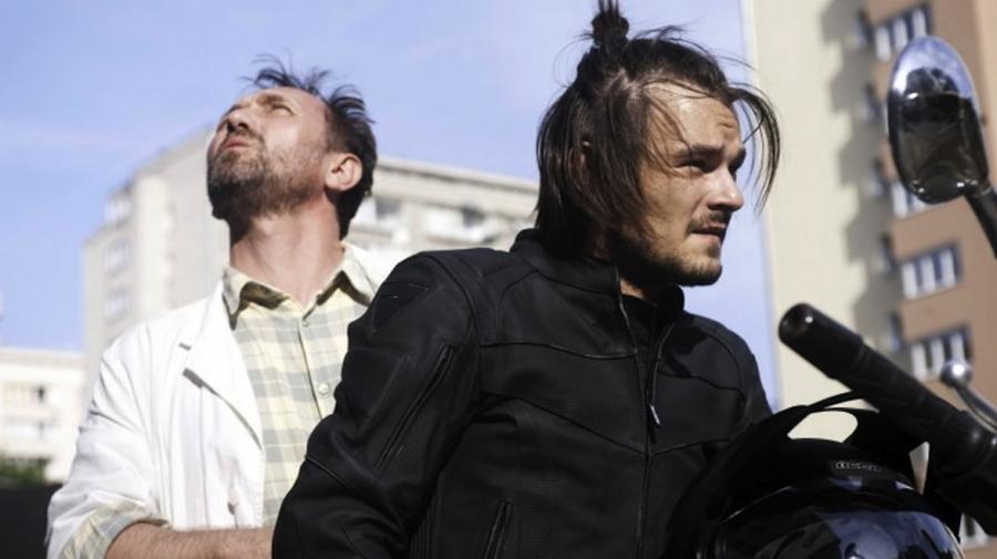 Andrzej Chyra i Dawid Ogrodnik w filmie "11 minut"