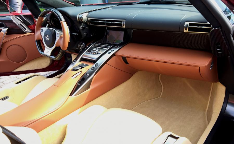 Lexus LFA